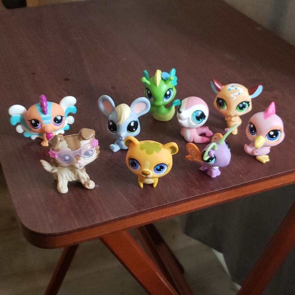 Littlest Pet Shop Characters Lot of 10